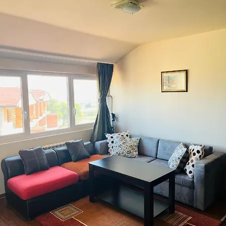 Διαμέρισμα Royal Towers - 856 *