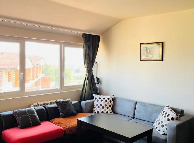 Royal Towers - 856 Apartman